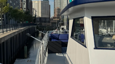 Yacht 68  dancing